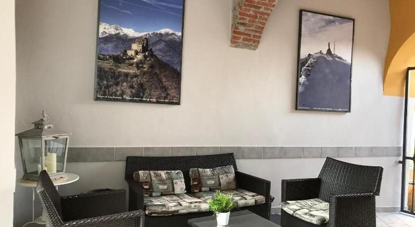 Hotel Palas Bruzolo Exterior foto
