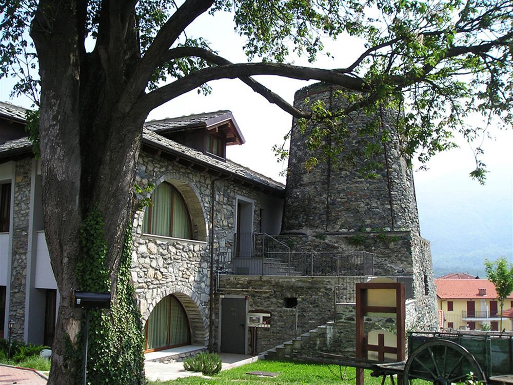 Hotel Palas Bruzolo Exterior foto